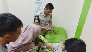 Polisi Brebes Dampingi Dua Balita Penderita CTEV hingga Penanganan Medis