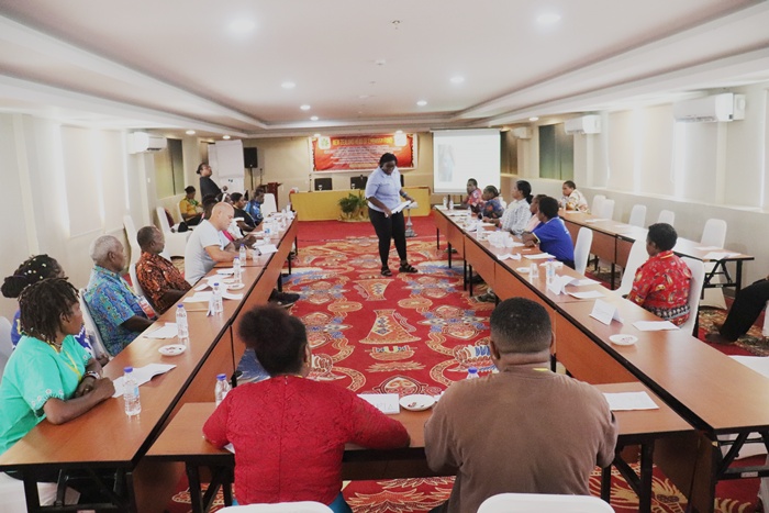 Pelatihan Kader Kesehatan Masyarakat Adat untuk Pemantauan Penyakit Menular dan Kekerasan Berbasis Gender di Papua