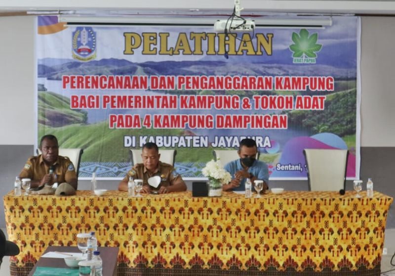 Pelatihan Perencanaan dan Penganggaran Kampung bagi Aparat Kampung dan Tokoh Adat di Kabupaten Jayapura