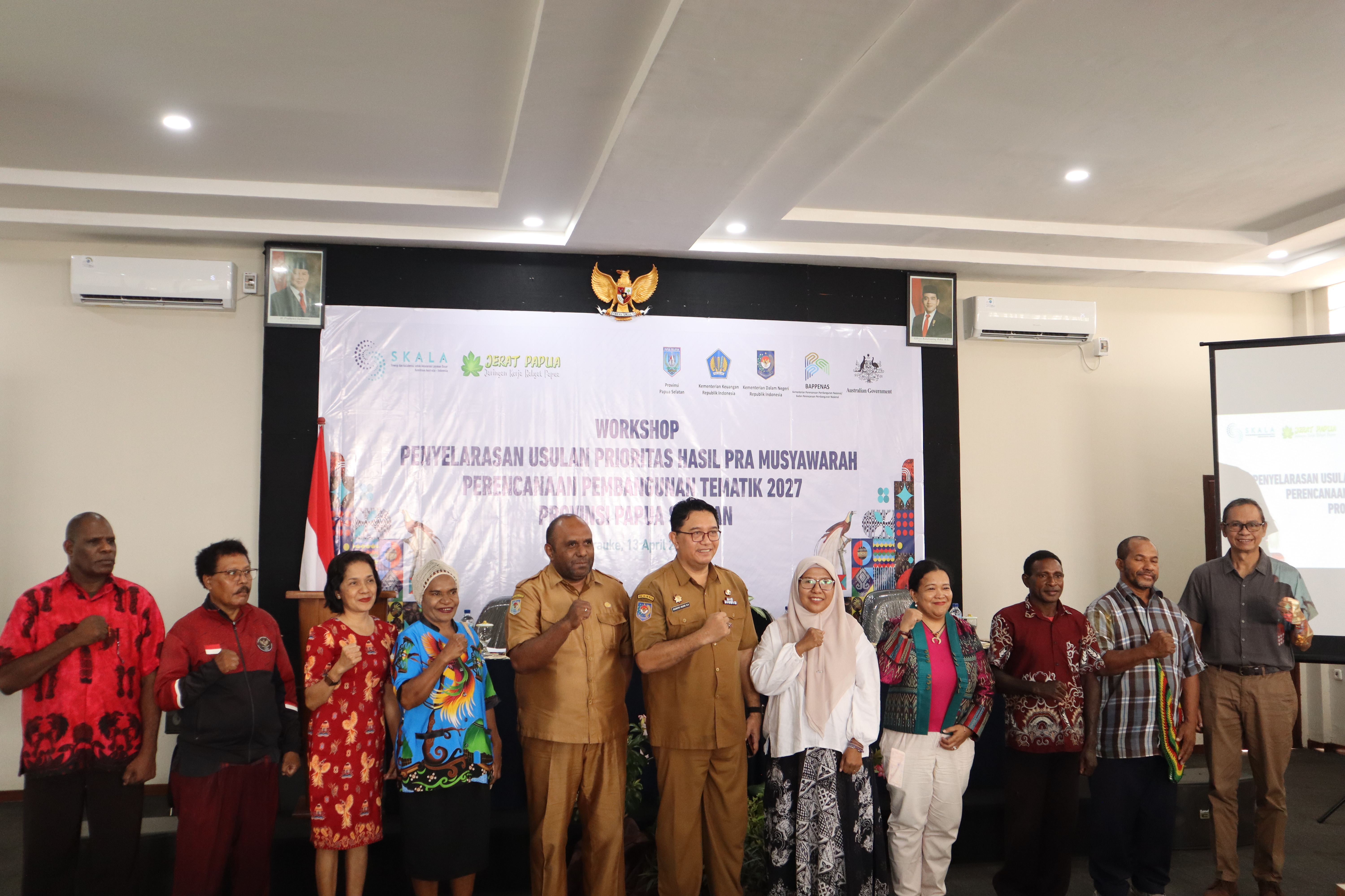 Foto bersama delegasi perwakilan FORTEMBANG bersama BAPPERIDA Provinsi Papua Selatan, JERAT Papua, dan SKALA.