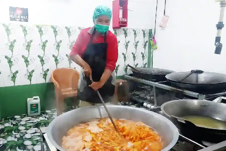 BRI Dorong UMKM Naik Kelas Lewat KUR dan Kolaborasi Program Makan Bergizi Gratis