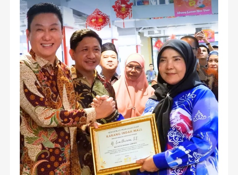 Wali Kota Eva Dwiana Resmikan Karang Indah Mall
