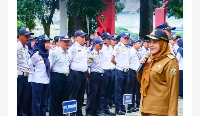 Eva Dwiana Minta Pegawai Dishub Giat Bertugas
