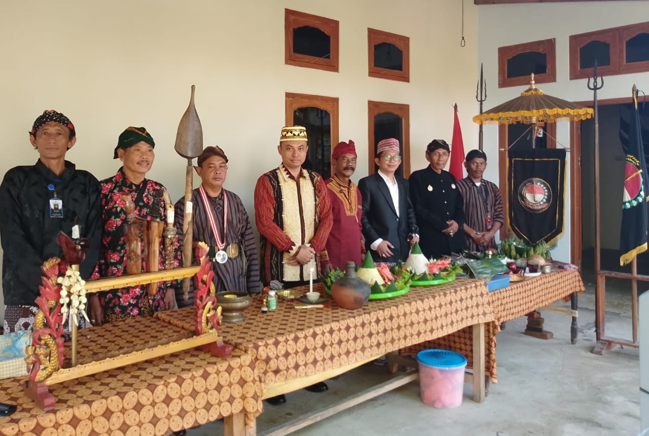 Paguyuban Panjisewu Gelar Jamasan Pusaka di Pringsewu
