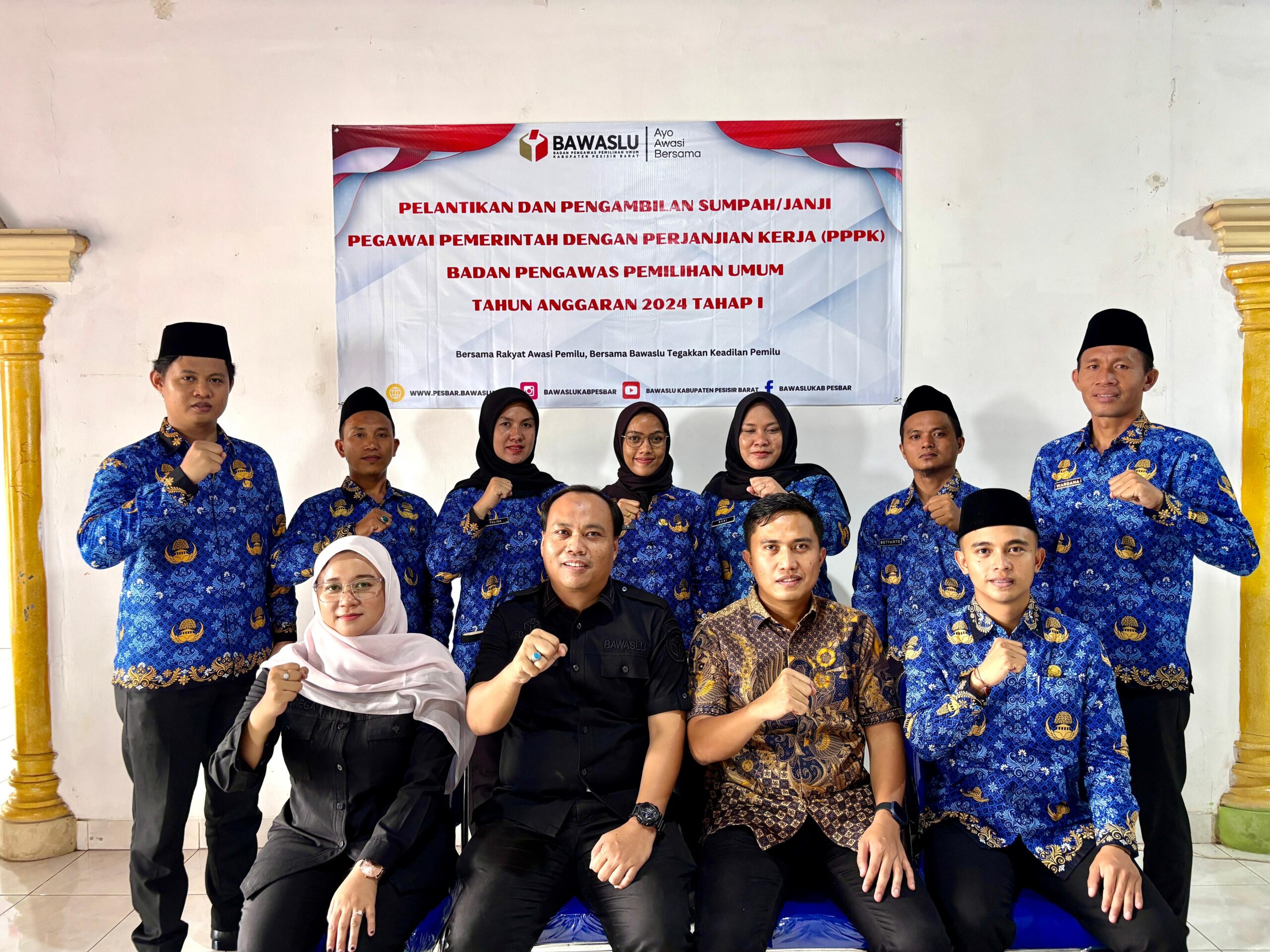 Tujuh Orang PPPK Bawaslu Pesisir Barat Dilantik