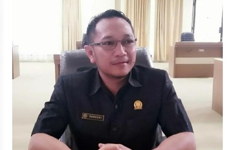 Dicatut Untuk Protes Suara sholawatan dan Lantunan Ayat Suci Alqur’an Dari Masjid Warga Geruduk Rumah Wakil Ketua DPRD Mesuji Parsuki Minta Maaf 