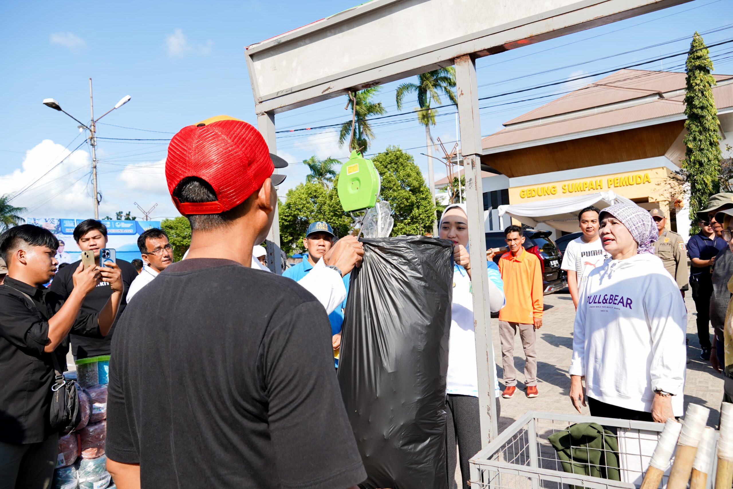 Akhiri Polusi Plastik, Lampung Tegaskan Komitmen Kurangi Sampah Plastik