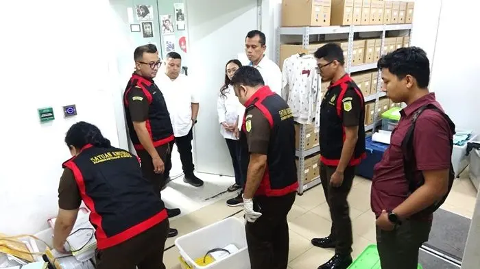 Usut Korupsi Pengadaan Kapal Rp135,8 Miliar Kejati Sumut Geledah Kantor Pelindo I