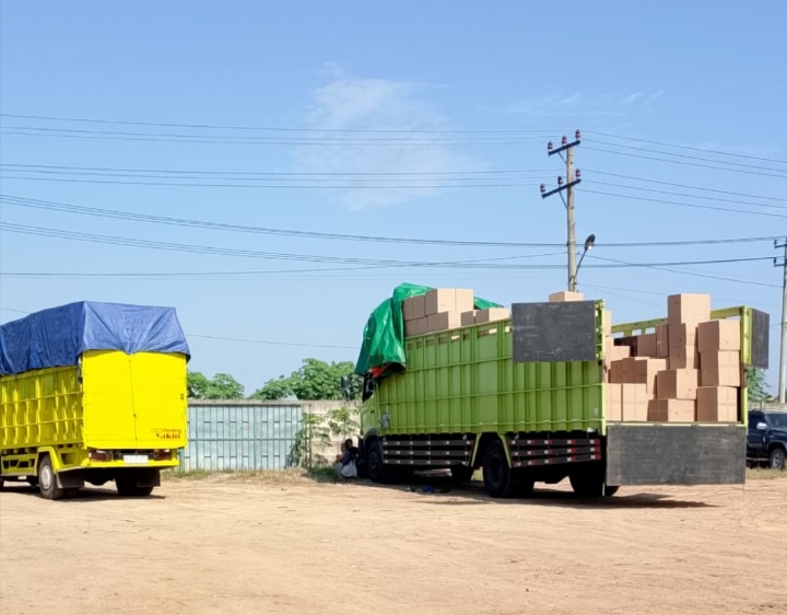 Viral Ada Oknum Berseragam Polisi Kawal Bongkar Muat Rokok Ilegal di Lampung Tengah, Polres Bereaksi
