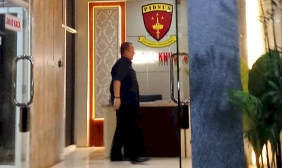 Korupsi PT LEB Rumah Eks Gubernur Lampung Arinal Djunaidi Digeledah Kejati Sita Barang Bukti Senilai Rp38,5 Miliar Lebih