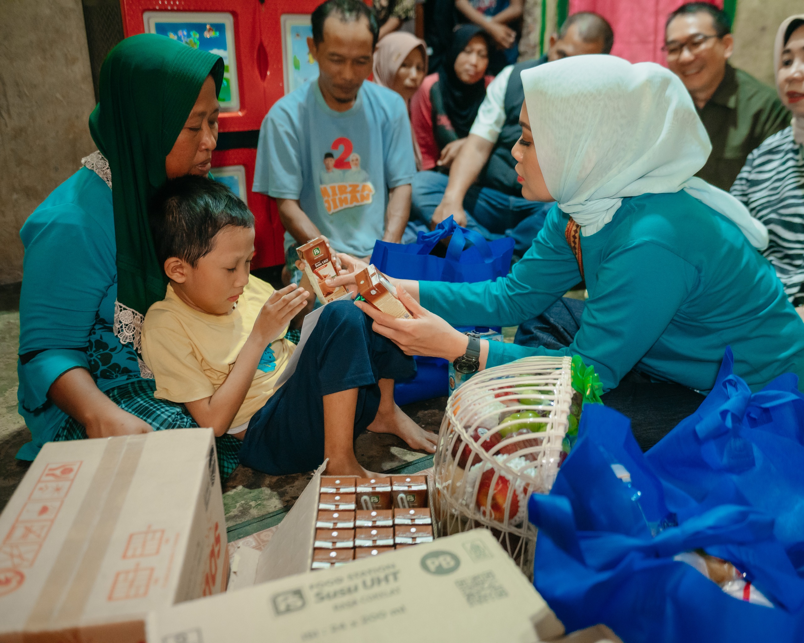 Istri Mirza Jenguk Bocah Penderita Gizi Buruk di Natar, Janji Kawal Sampai Sembuh