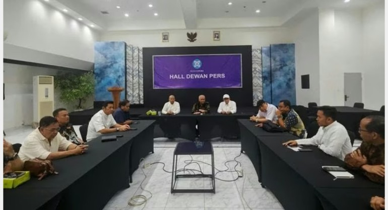 Cak Munir Umumkan Pengurus Baru PWI Pusat 2025β2030, Usung Kabinet Persatuan