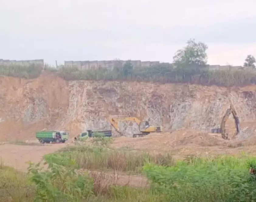 Tambang Ilegal Terus Keruk Bukit di Kawasan Tanjung Bintang. Mei Lalu ada Enam Lokasi di Segel dan Dilidik Polda Lampung?