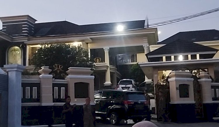 Kejati Geledah Rumah Dendi Ramadhona?