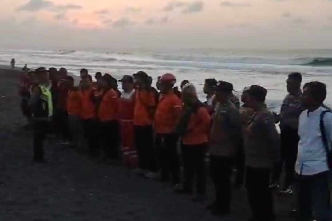 Siswa SMP N 17 Purworejo Hilang Terseret Ombak Pantai Selatan Jatimalang