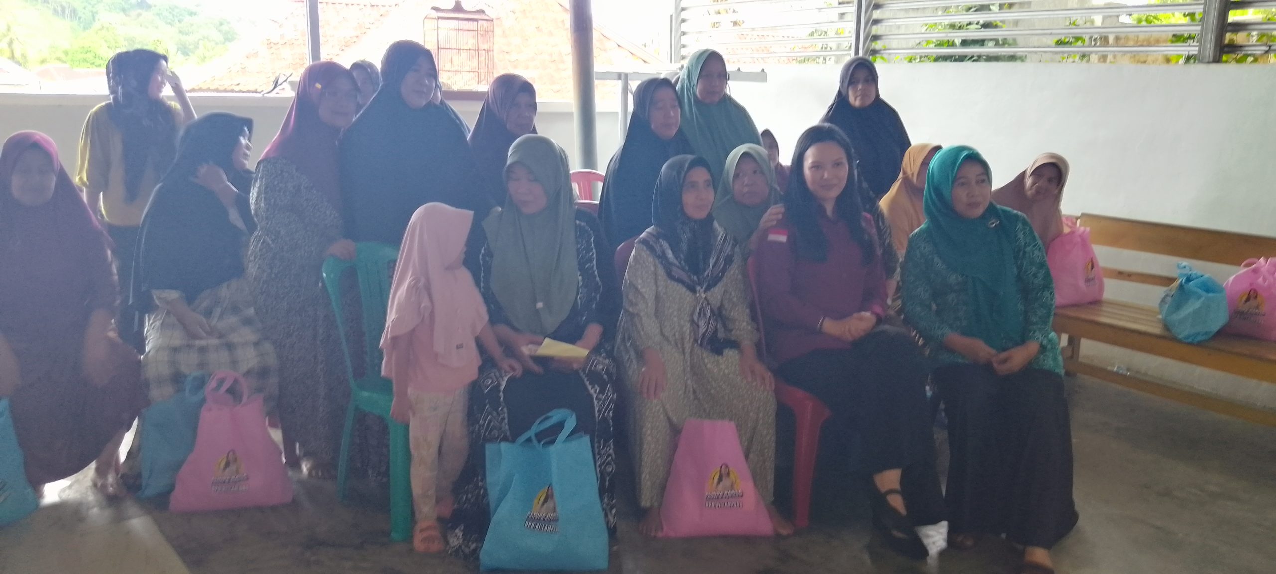 Senator Almira Nabila Fauzi Serap Aspirasi Warga Tanggamus, Tekankan Literasi Keuangan dan Kepedulian Sosial