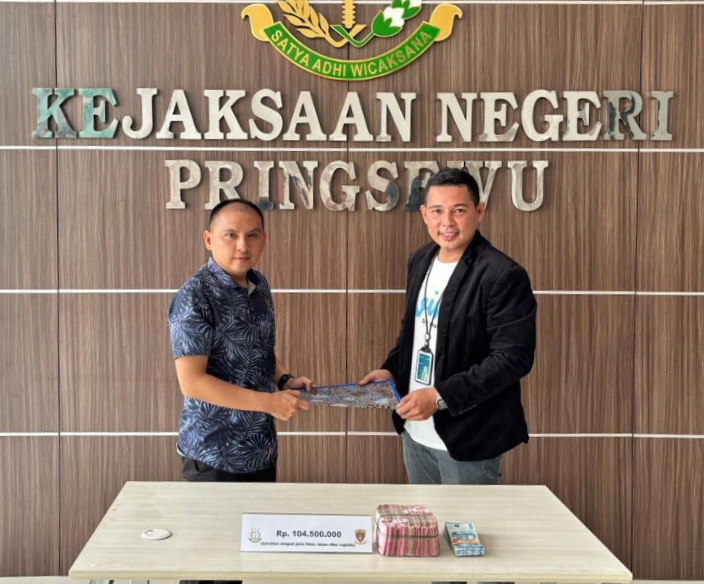 Kejari Pringsewu Kembali Sita Uang Korupsi Bimtek Apdes Rp104,5 Juta