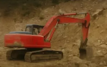 Viral Escavator Bantuan KKP Untuk Budidaya Ikan di Abung Tinggi Malah Untuk Keruk Tambang Batu Ilegal?