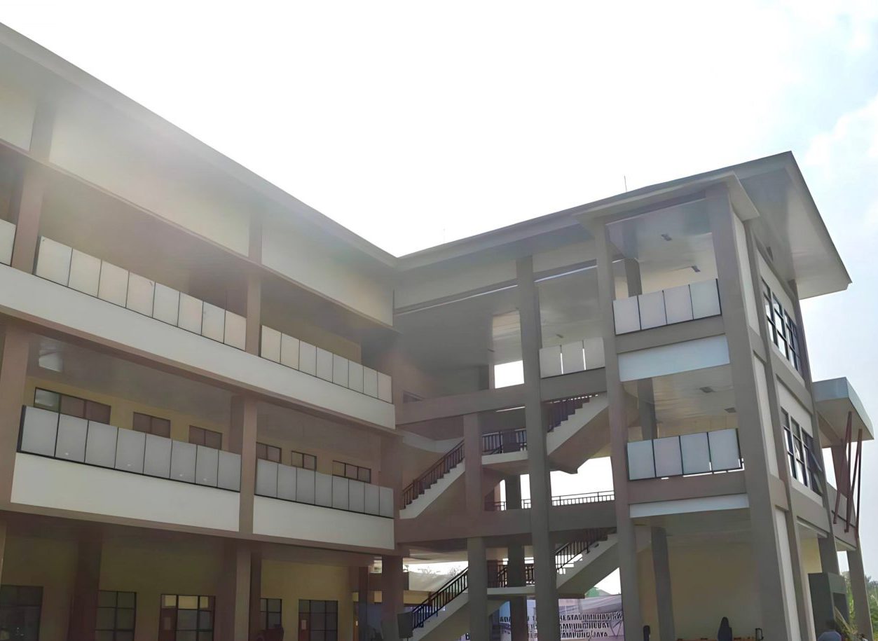 Gedung Graha Kemahasiswaan Unila Proyek Gagal, Baru Dua Tahun Kondisi Gedung Memprihatinkan