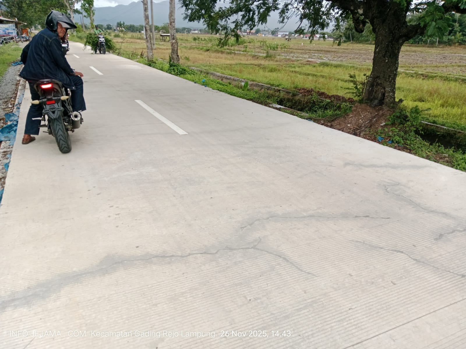 Proyek Jalan di Tulung Agung Disorot, LSM Penjara Temukan Retakan Beton dan Dugaan Ketebalan Hotmix Berkurang
