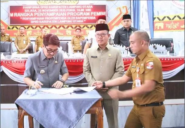 Ketuk Palu! APBD dan PROPEMPERDA 2026 Lampung Utara Resmi Disahkan, Siap Dorong Pembangunan Merata!