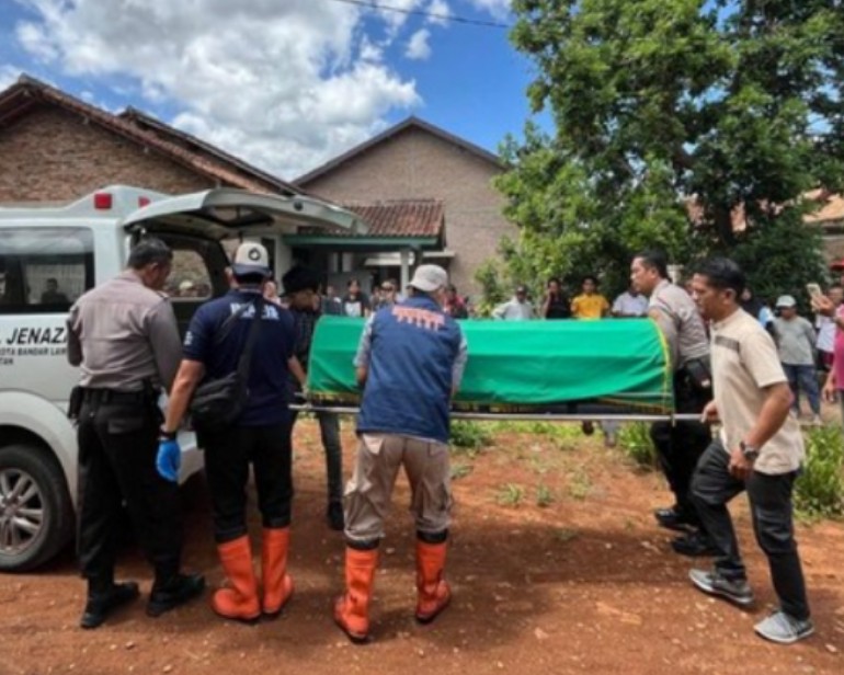 Kesal Diajak Berkebun, Seorang Anak Gorok Ayah Kandung di Bandar Lampung