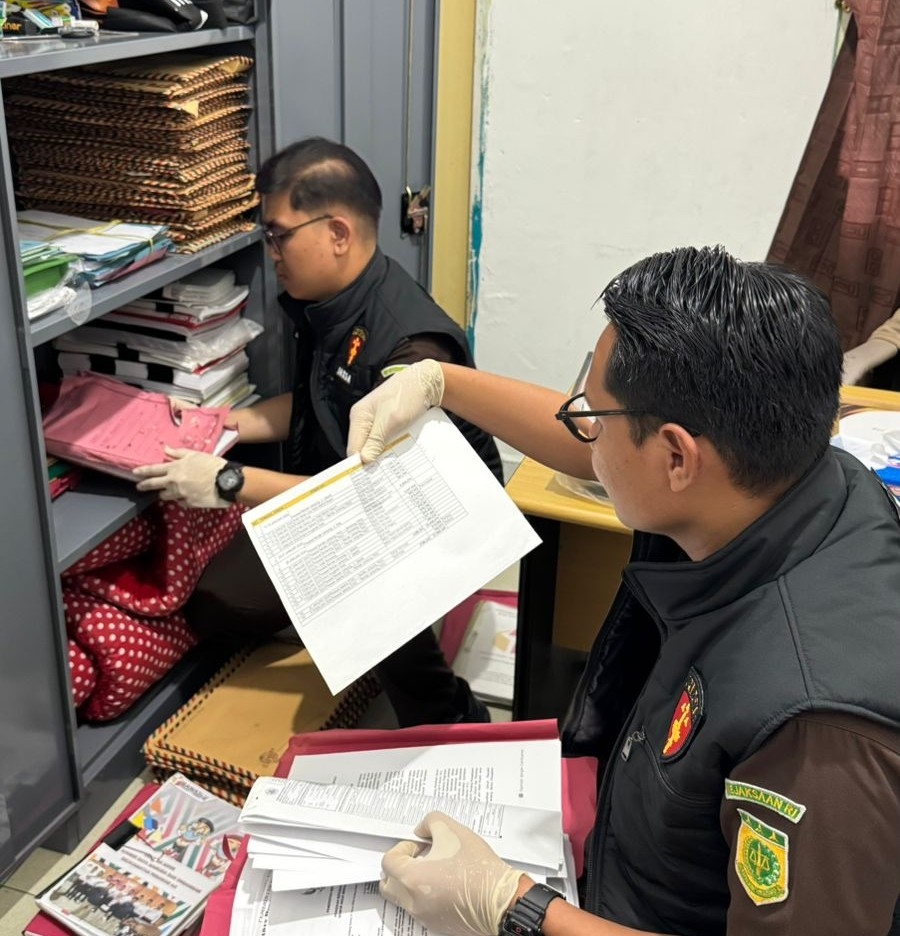 Kejaksaan Geledah Kantor Bawaslu Tulang Bawang Dugaan Korupsi Anggaran 2023-2024