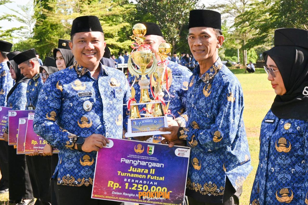 HUT KORPRI ke-54, Pemkab Pesawaran Beri Apresiasi ASN Berprestasi dan Santunan untuk Purna Tugas