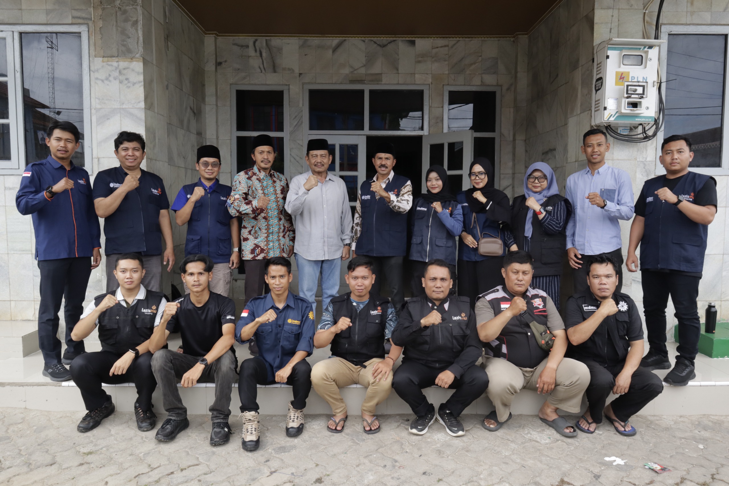 Muhammadiyah Lampung Kerahkan 33 Relawan untuk Korban Banjir Bandang Sumatera Barat