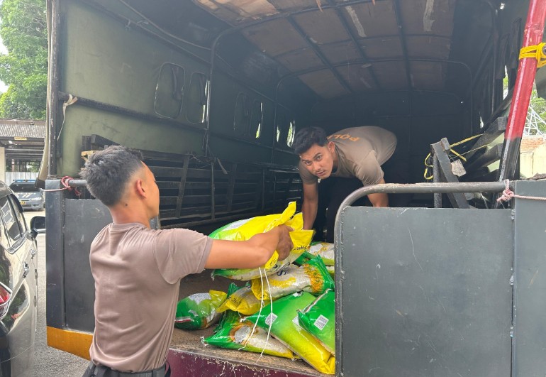 Polres Lampung Timur Salurkan Bantuan untuk Korban Bencana Alam di Sumatera