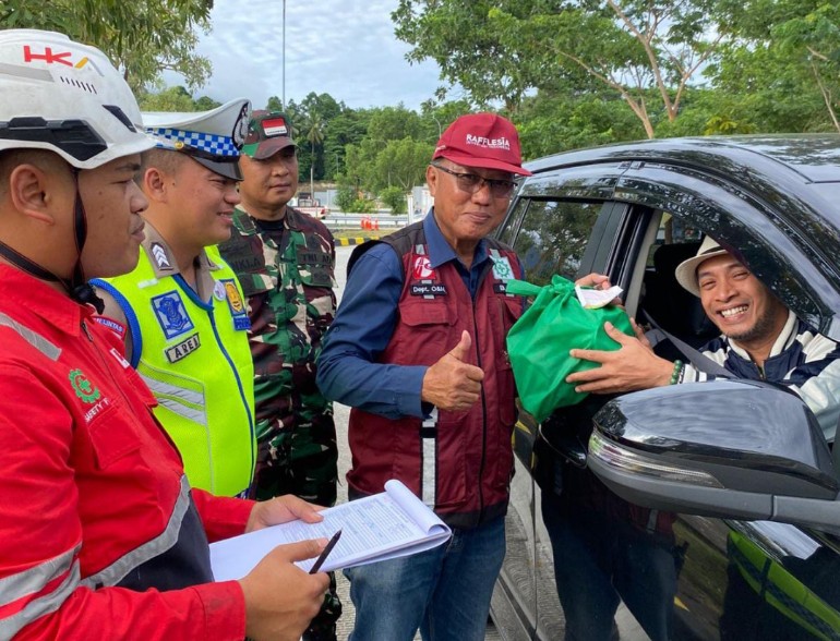 Jaga Keamanan dan Kelancaran Pemudik Nataru 2025/2026, Tol Bakter Gelar Operasi Microsleep
