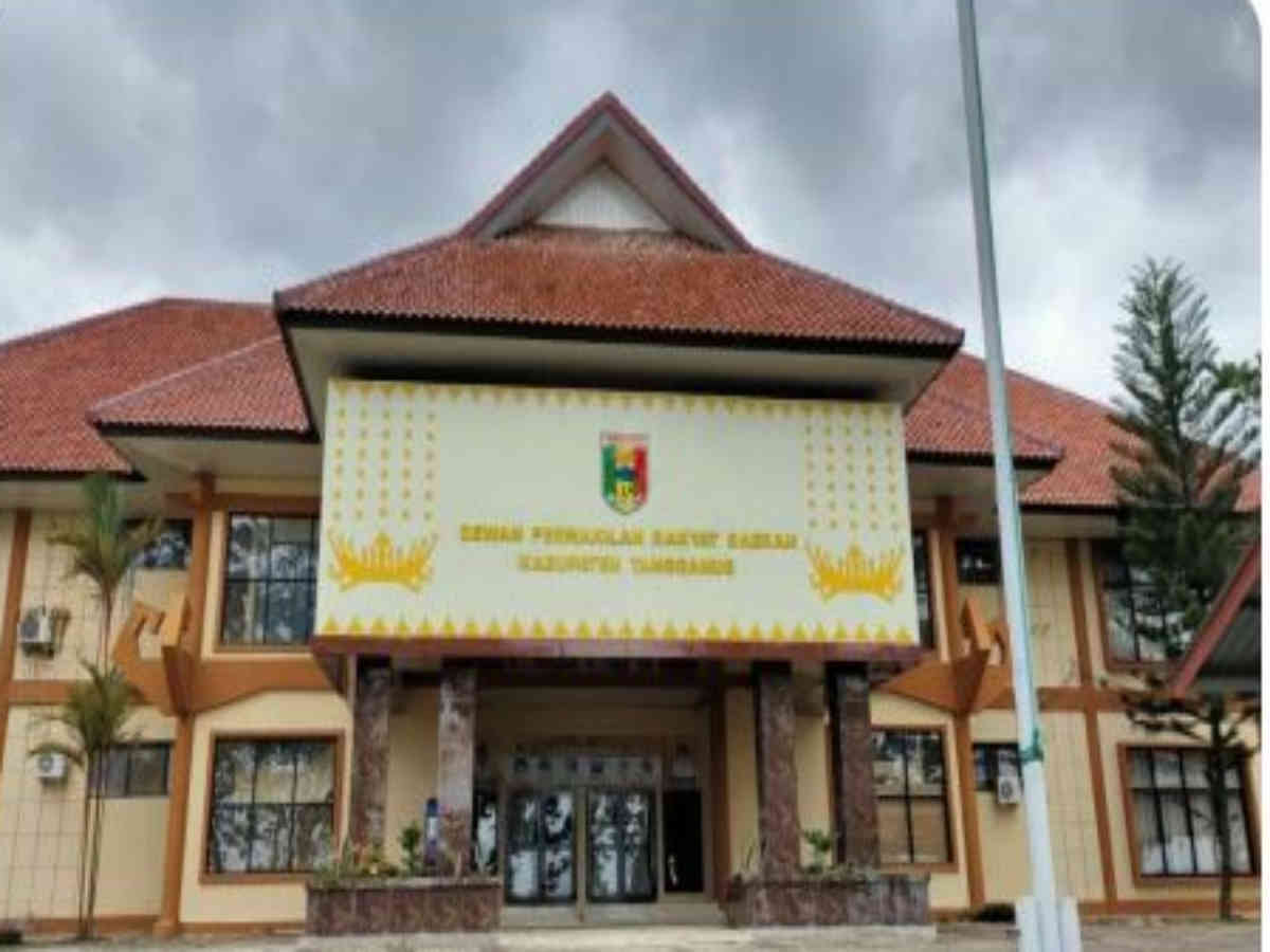 Rp6,7 Miliar Anggaran Publikasi DPRD Tanggamus Terbongkar: Dugaan Mafia Advertorial, Hearing Panas Berujung Nol Pencairan