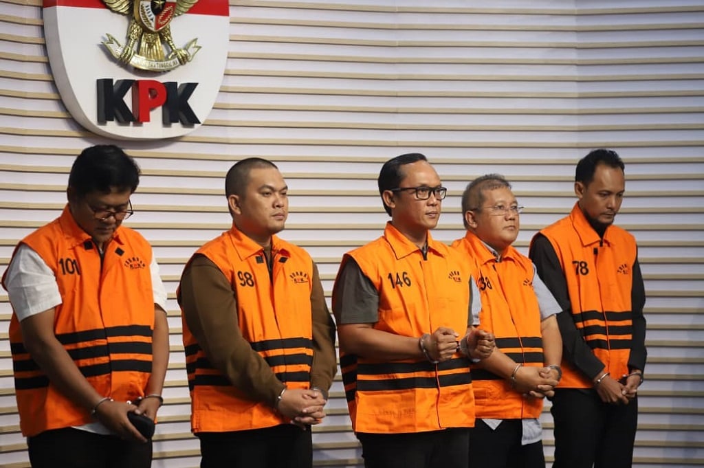 Buntut OTT Bupati Ardito Wijaya, KPK Geledah Kantor dan Rumah Dinas di Lampung Tengah