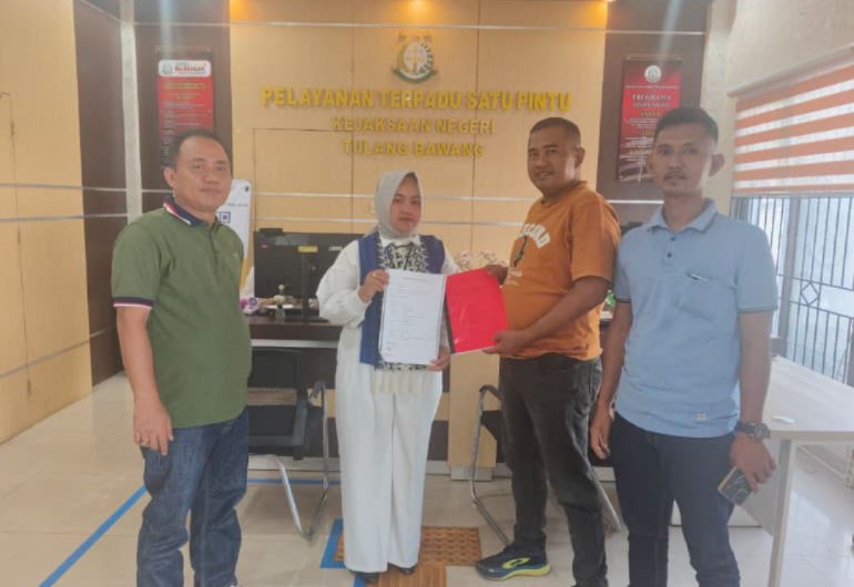 Warga Resmi Laporkan Dugaan Markup Proyek Drainase Pasar Unit II ke Kejari