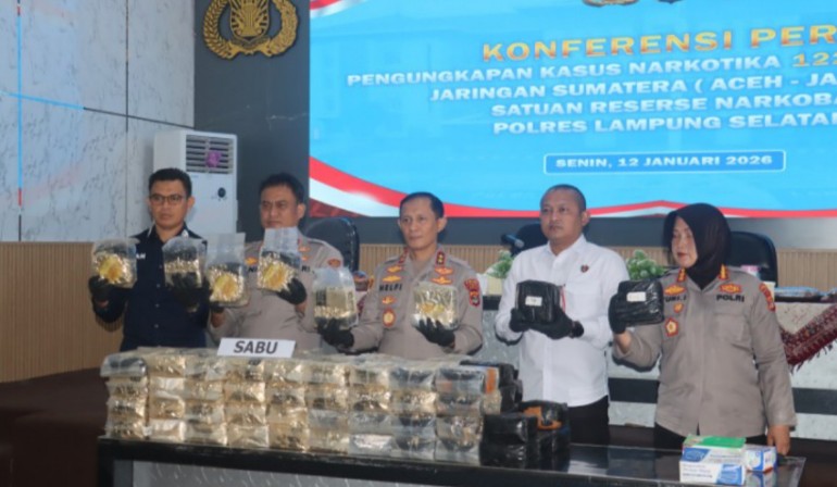 Polisi Gagalkan Truk Jengkol Bermuatan 122,51 Kg Sabu di Pelabuhan Bakauheni