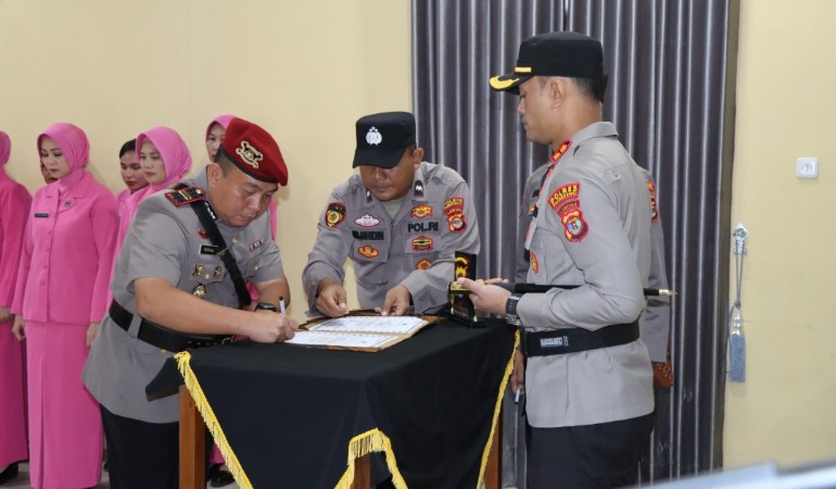 Sertijab Wakapolres dan Kasat Reskrim, Kapolres Pringsewu Tekankan Profesionalisme