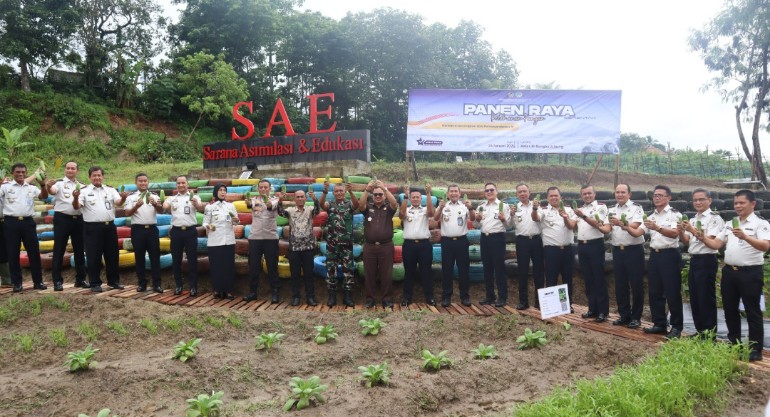 Pemasyarakatan Gelar Panen Raya Serentak Nasional, Rutan Kelas I Tangerang Dukung Asta Cita dan 15 Program Aksi Kemenimipas