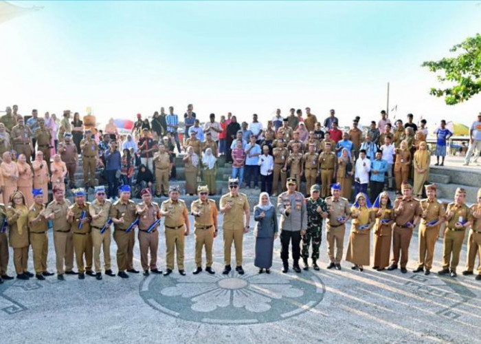 Bupati Egi Latik 17 Pejabat Eselon II Lampung Selatan di Dermaga BOM