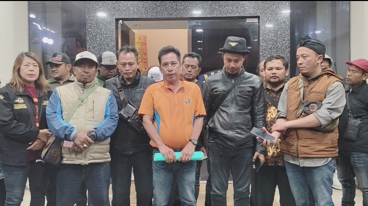 Lawan Intimidasi Digital, 50 Wartawan Laporkan Akun TikTok ‘Serdadu IB 87’ ke Polda Jabar