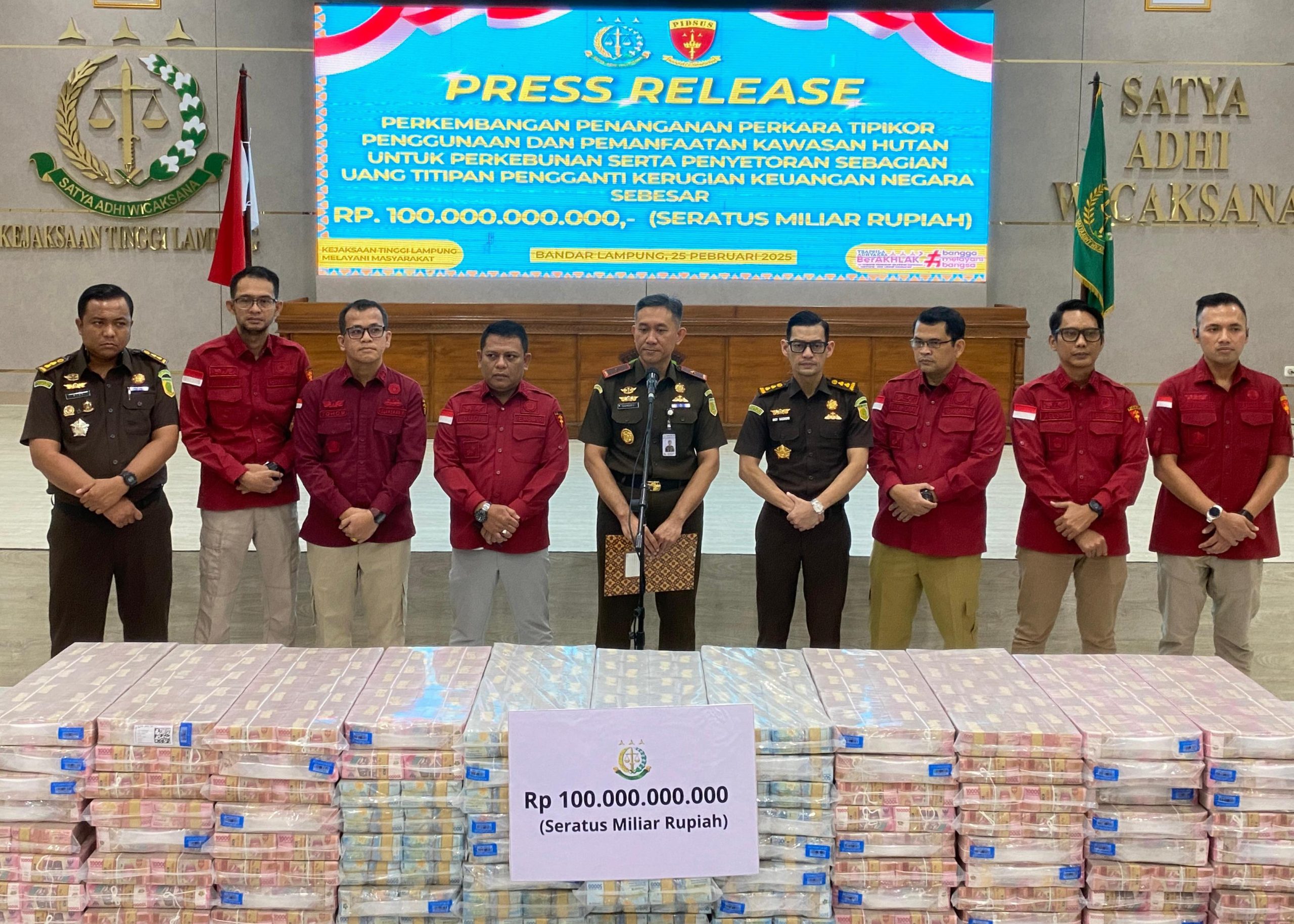 Kejati Lampung Sita Rp100 Miliar Terkait Korupsi Kawasan Hutan, Kasus Seret Nama Keluarga Eks Pejabat