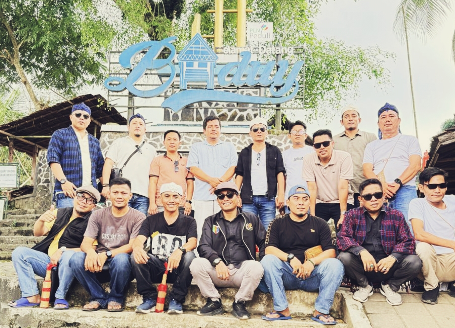 Ketua Komisi I DPRD Lebak Ajak Wartawan IJP Lampung Kunjungi Kampung Baduy