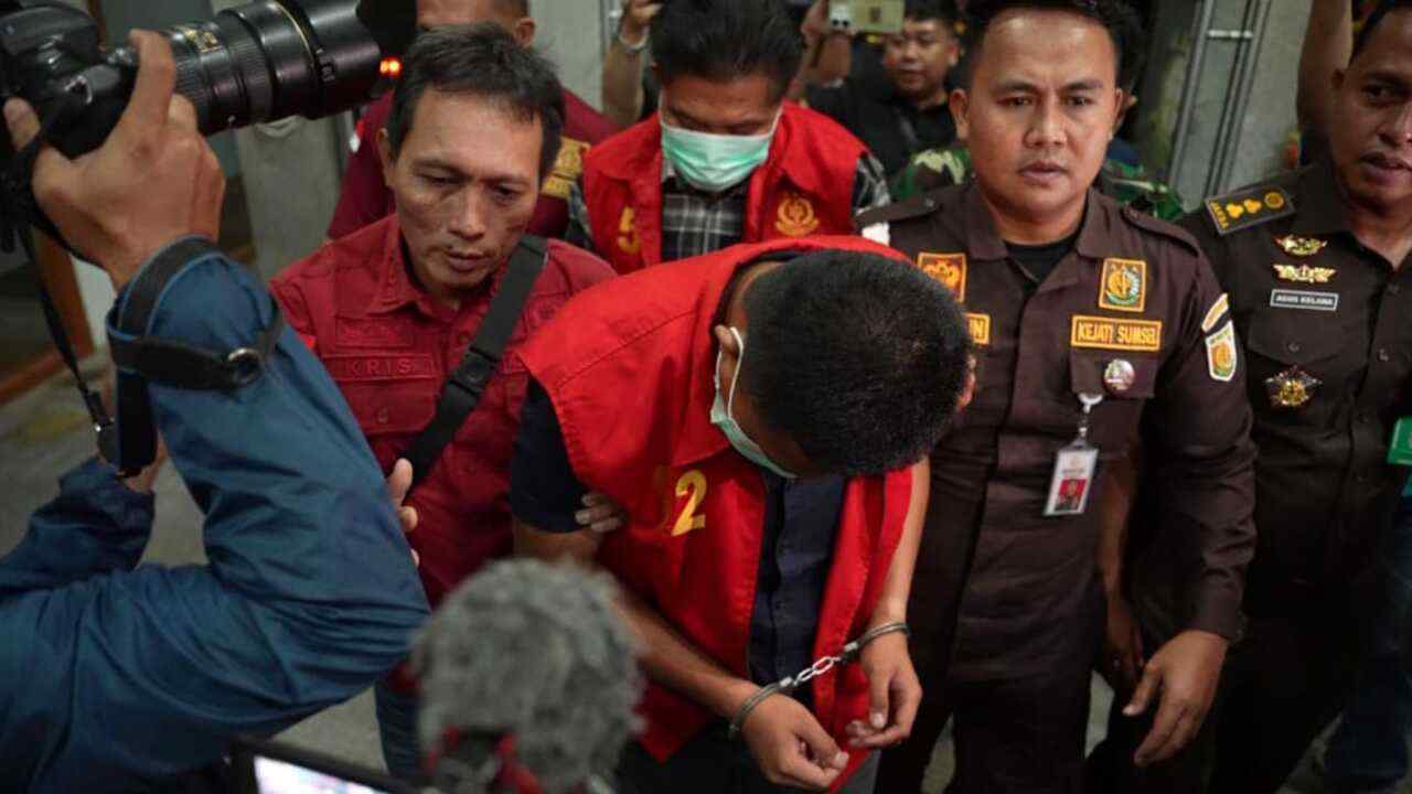 Kejati Sumsel OTT Anggota DPRD Muara Enim dan Anaknya, Uang Rp1,6 Miliar Diduga Mengalir ke Mobil Mewah