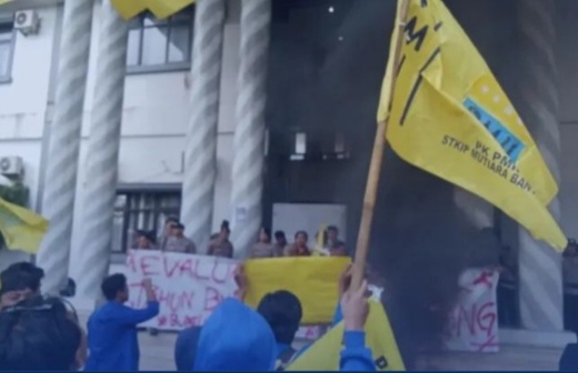 Refleksi Satu Tahun Dewi-Iing: PMII Soroti 42 Ribu Anak Putus Sekolah di Pandeglang