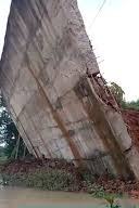 Ironi Jembatan Kali Pasir Sudah Rp18 Miliar Menguap Jadi Bancakan