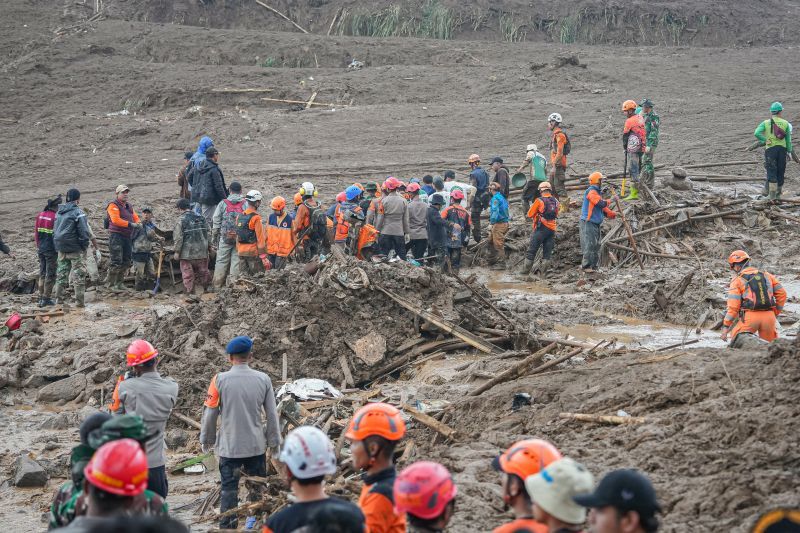 Pencarian Korban Longsor Cisarua Resmi Dihentikan, 26 Jiwa Dinyatakan Hilang