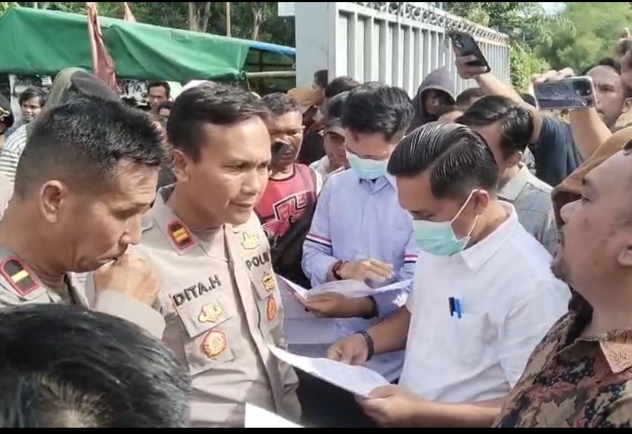 Adu Argumen di Katibung: Ngaku Atas Perintah Kapolda Tim Sabhara Hadang Truk Produksi PT San Xiong Steel