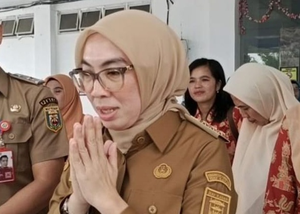 Satu Tahun Kepemimpinan Bupati Ayu: Menagih Janji Jalan Mantap di Tengah Jerat Kemiskinan dan Ancaman Ekologi