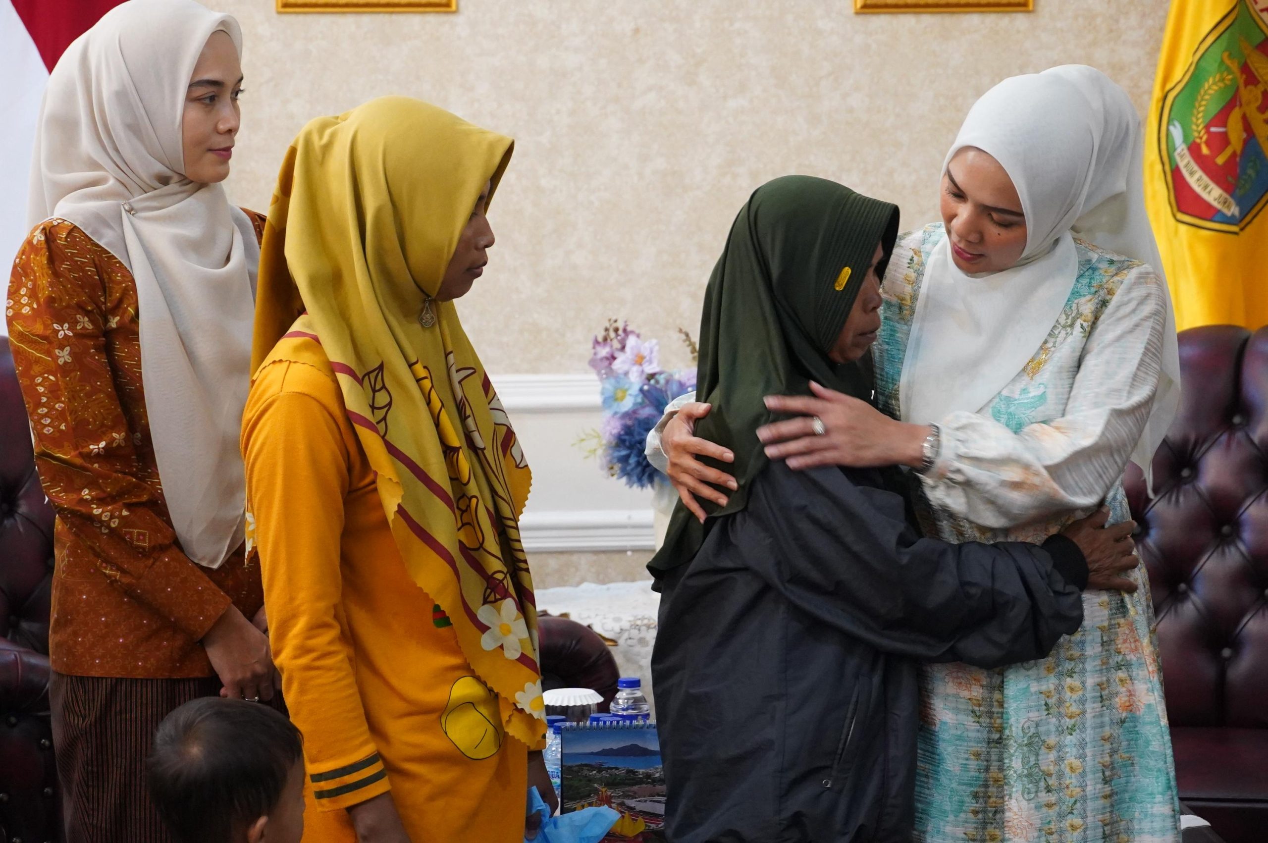 Pemprov Lampung Berikan Santunan dan Dukungan Moral bagi Keluarga Korban Kebakaran Terra Drone