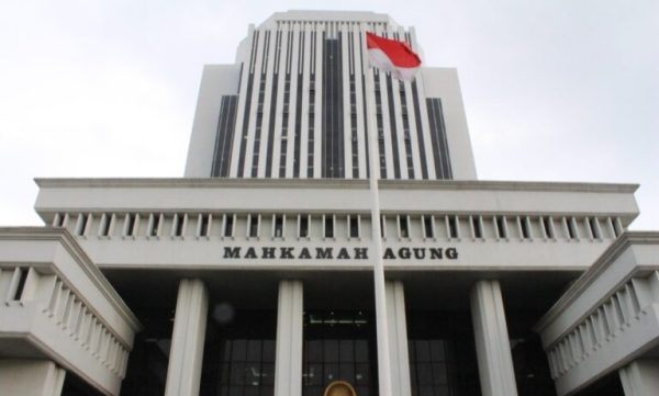 MK Hapus Kebijakan Pensiun Seumur Hidup Anggota DPR