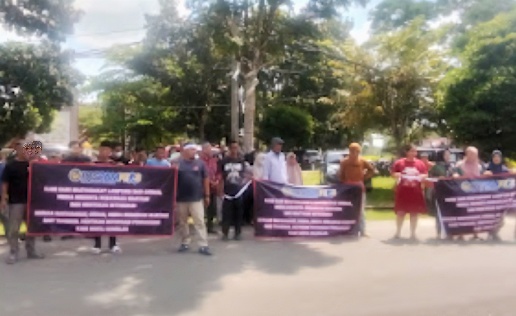 Dugaan Kriminalisasi Maryani: Keluarga Desak Kejari Tulang Bawang Bongkar Praktik Oknum dan “Barang Bukti Siluman”